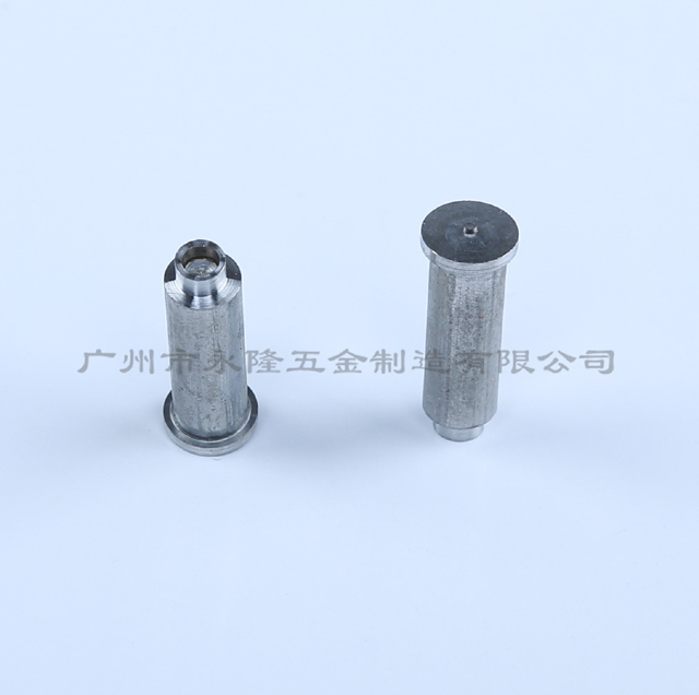 草莓免费视频异形尾孔